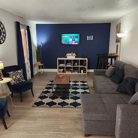 Centauri Vacation Rentals Beautiful 2-Bedroom Condo, Near All Orlando Attractions, Free Parking & Wi-Fi, King Bed Zewnętrze zdjęcie
