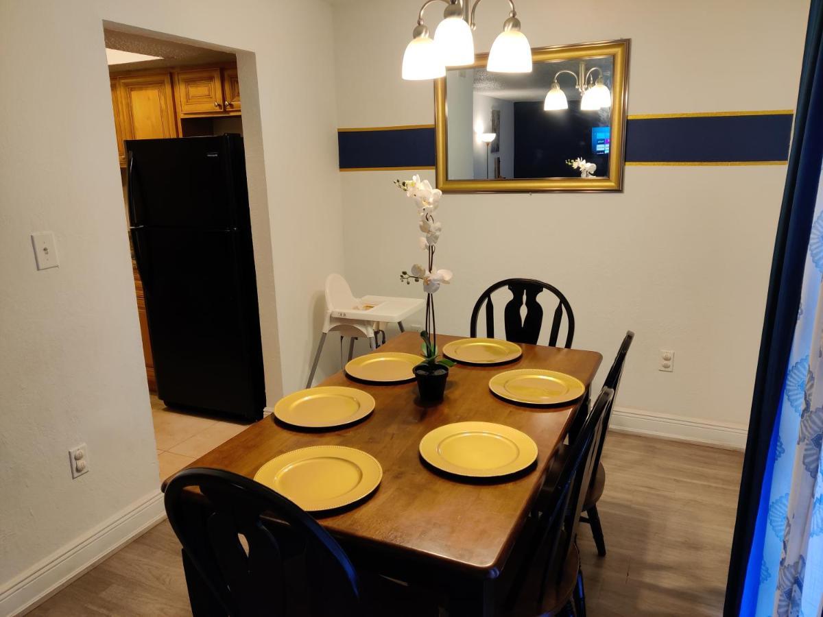 Centauri Vacation Rentals Beautiful 2-Bedroom Condo, Near All Orlando Attractions, Free Parking & Wi-Fi, King Bed Zewnętrze zdjęcie