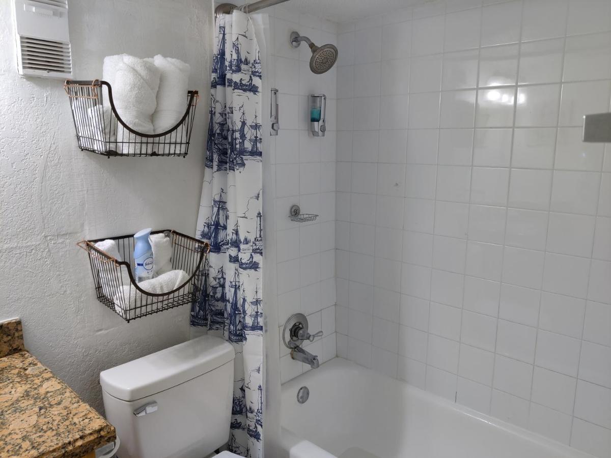 Centauri Vacation Rentals Beautiful 2-Bedroom Condo, Near All Orlando Attractions, Free Parking & Wi-Fi, King Bed Zewnętrze zdjęcie