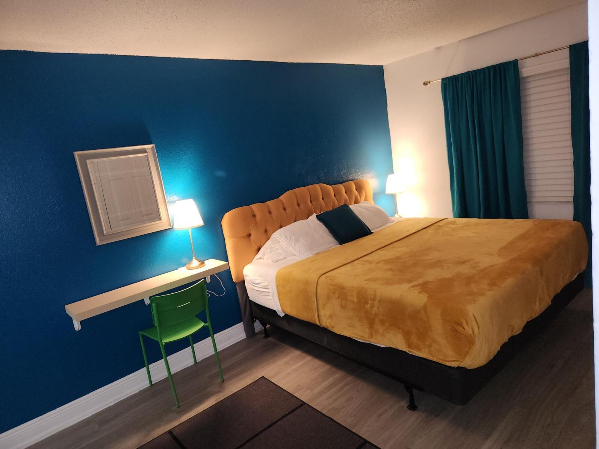 Centauri Vacation Rentals Beautiful 2-Bedroom Condo, Near All Orlando Attractions, Free Parking & Wi-Fi, King Bed Zewnętrze zdjęcie